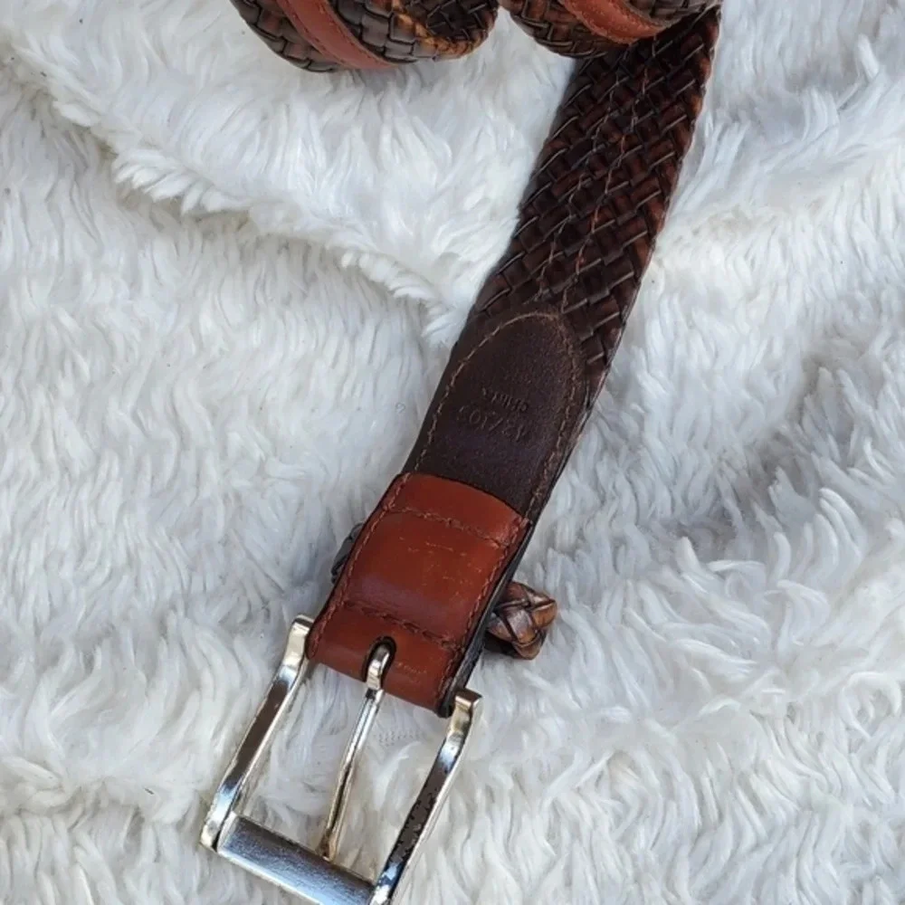 Vintage belt great